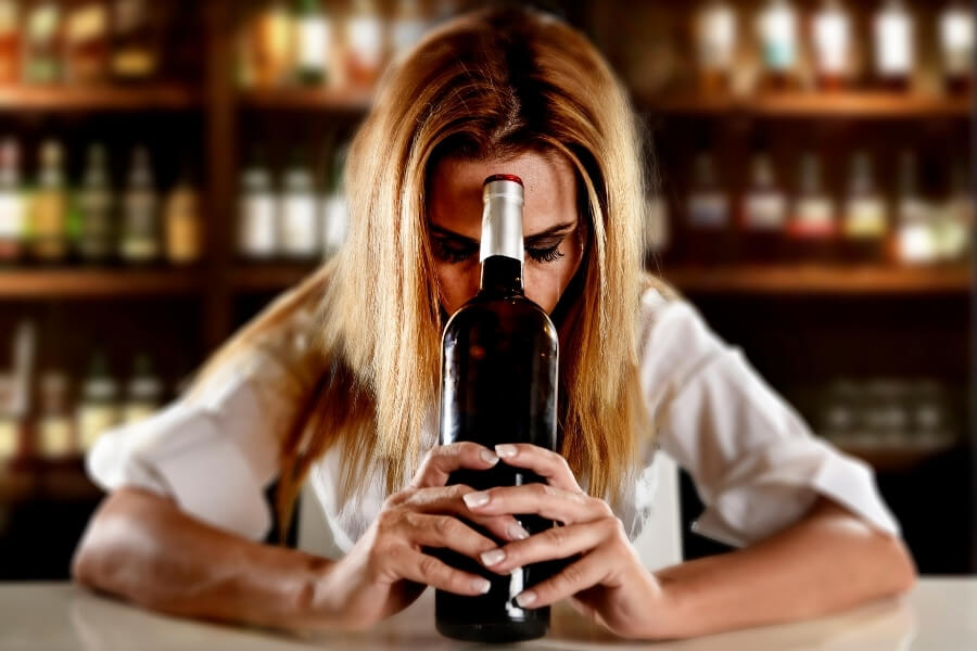 How alcohol affects mental health
